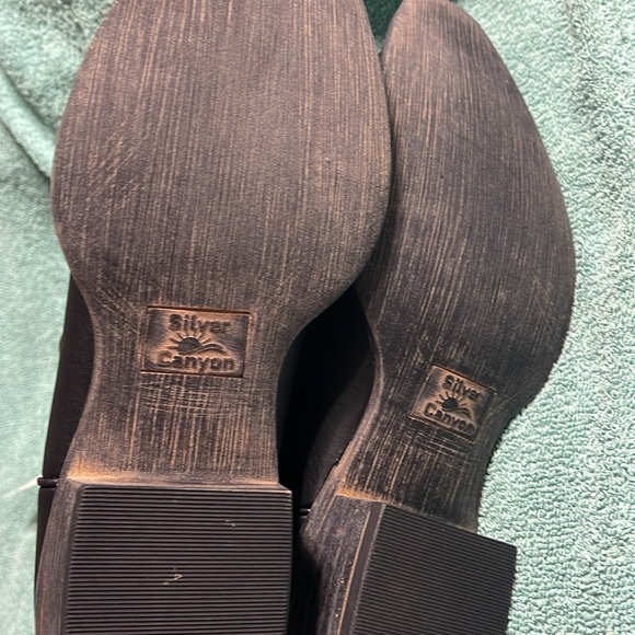 New Silver Canyon boots 9.5 - Picture 7 of 9